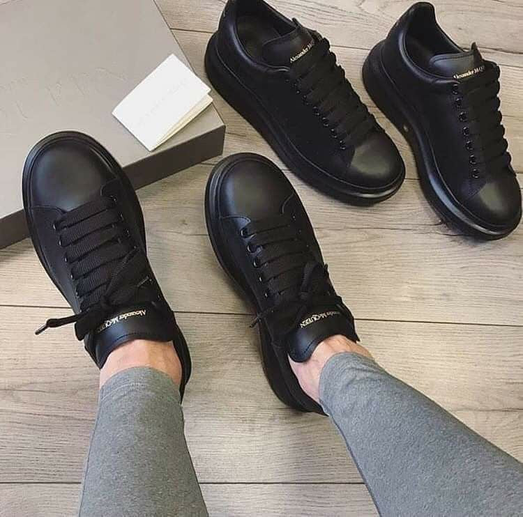 Alexander Mcqueen Negro