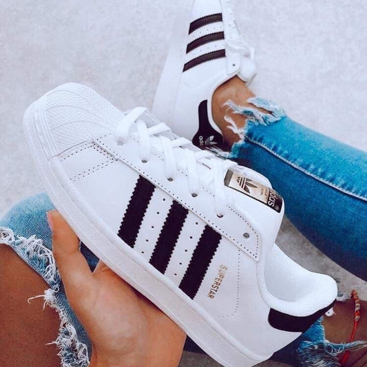 Adidas superstar blanco y negro