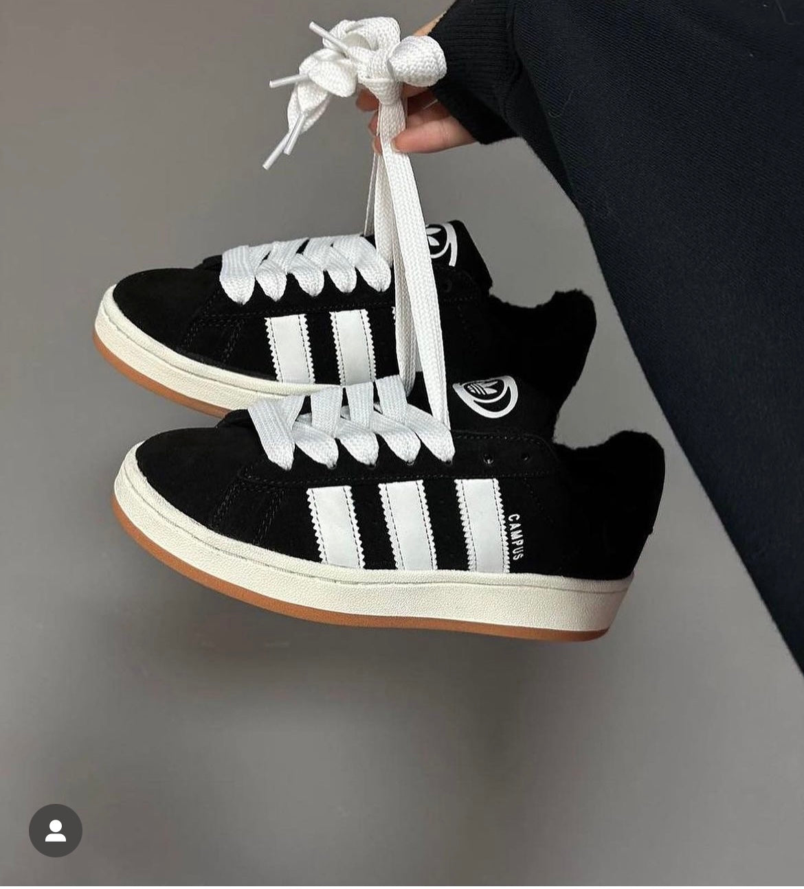 Adidas Campus 00S Negras y Blancas