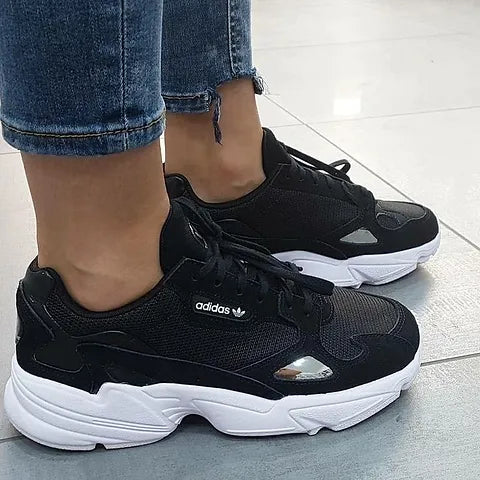 Adidas Falcon Negras