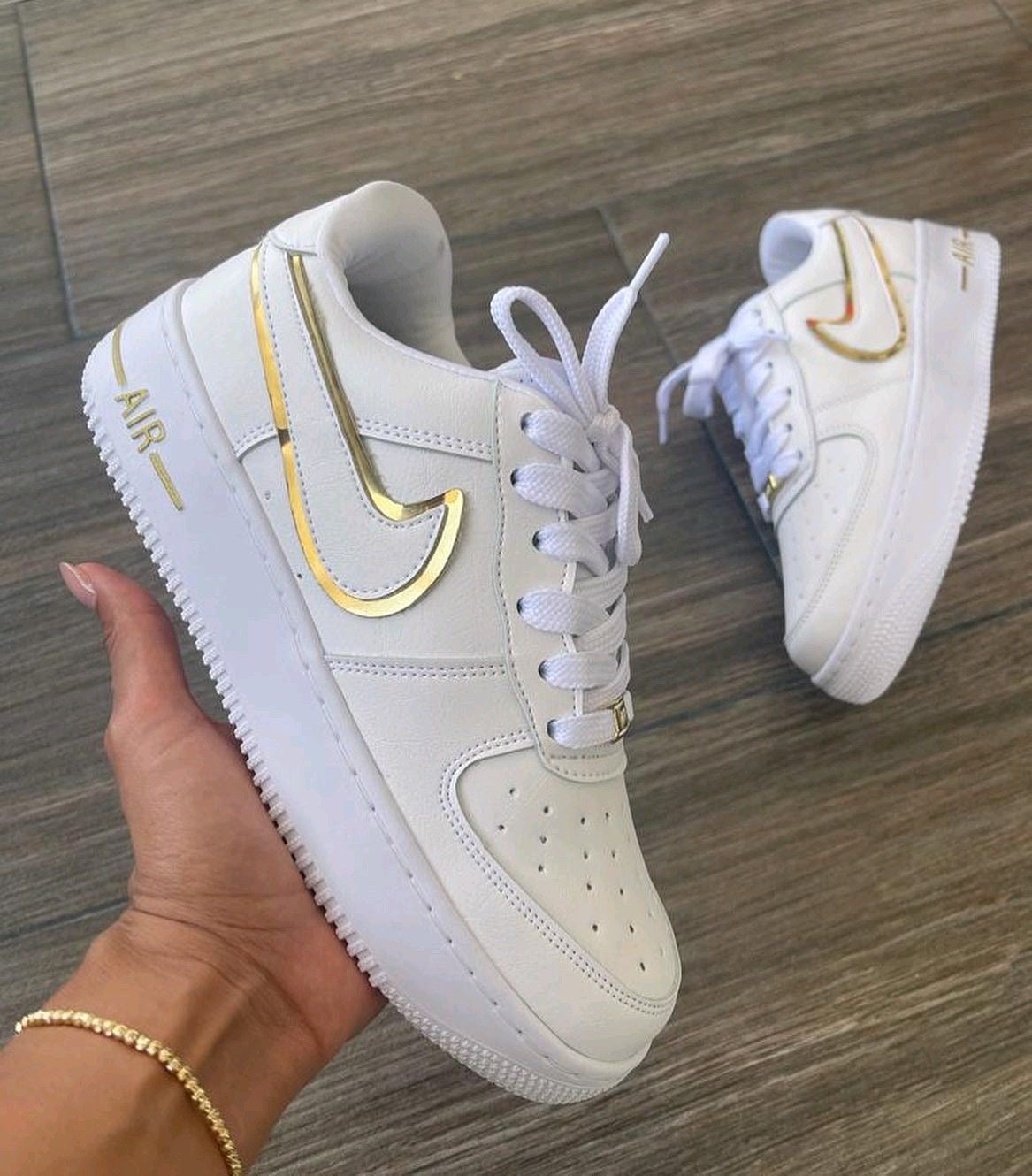Air force one blanco y dourado