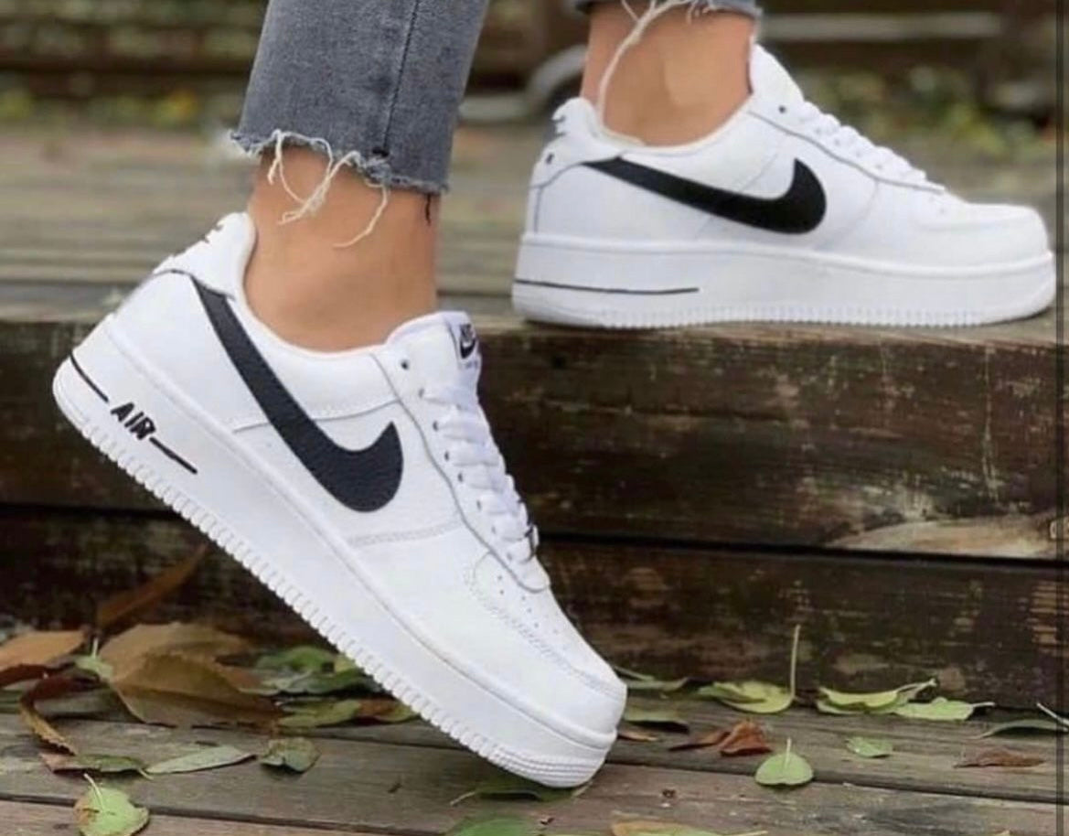 Air Forcé Blanco y Negro