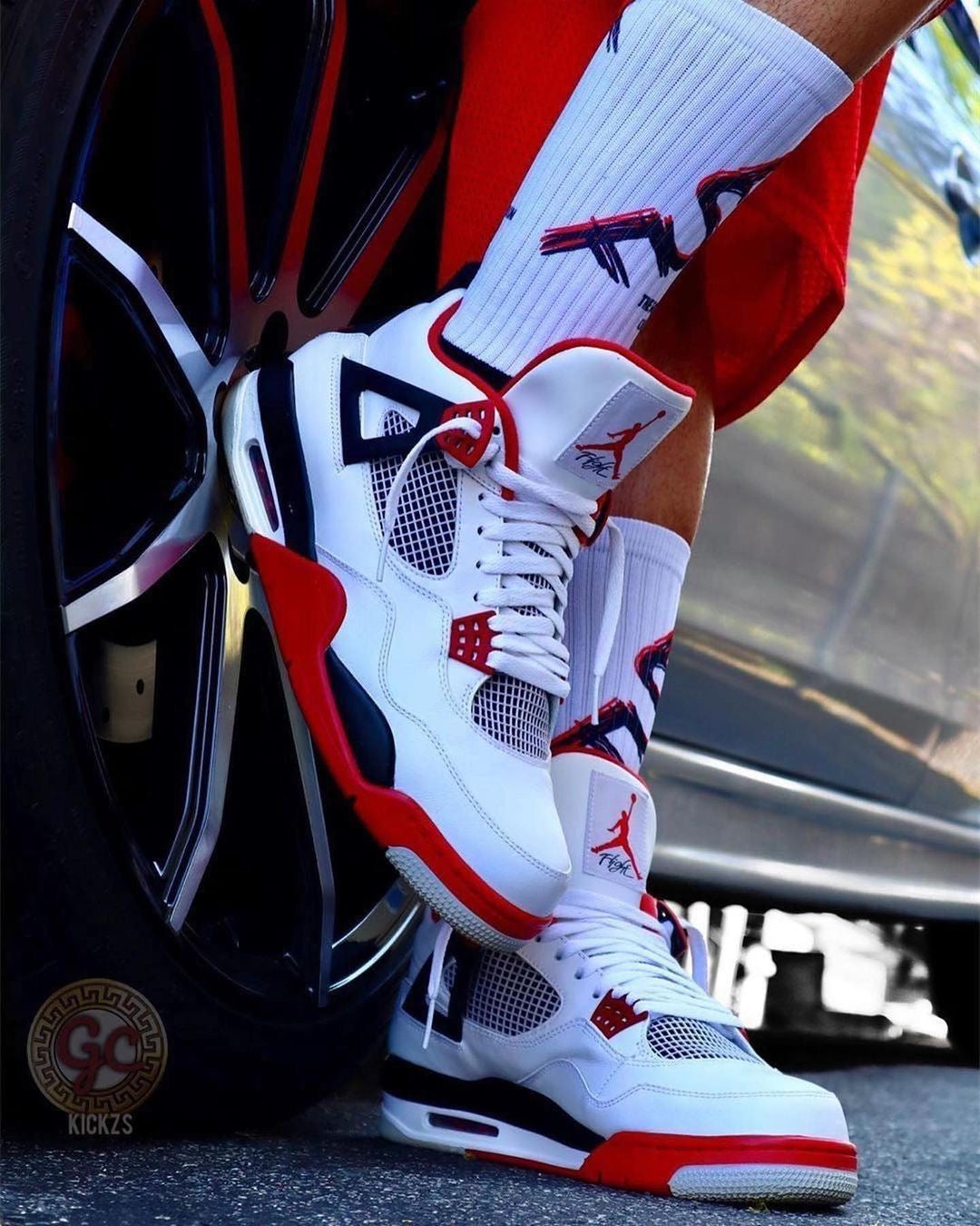 Nike Jordan Retro 4 Blanco y Rojo