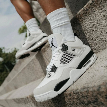Jordan Retro 4 Blanco y gris