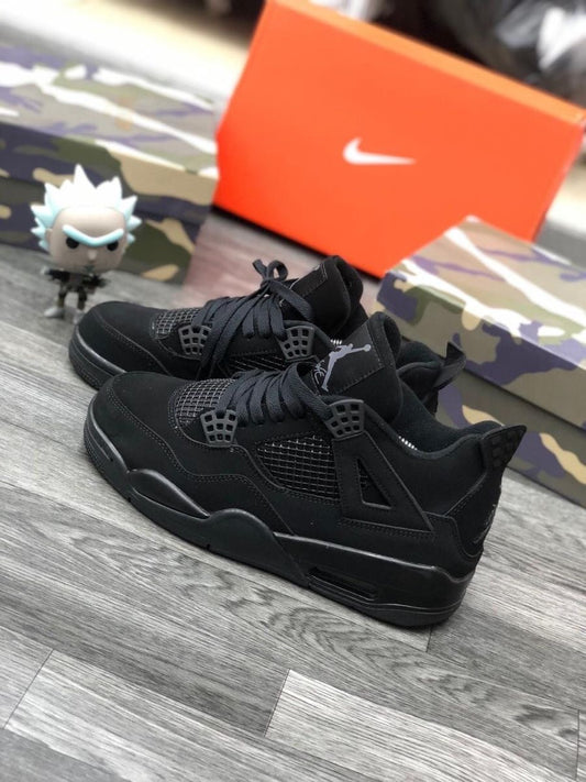 Jordan Retro 4 Negras 🖤